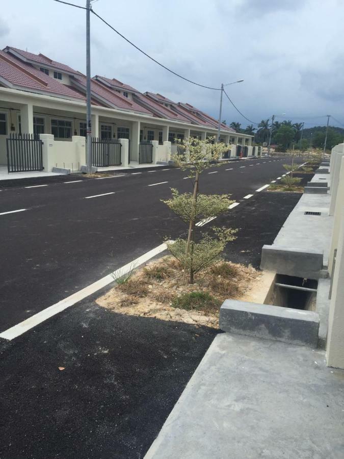 Louie Homestay Mersing Eksteriør billede